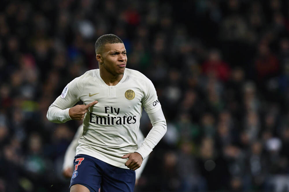 金庸笔下的倒霉小王爷，爱上不该爱的赵敏，内心善良可惜一生悲惨